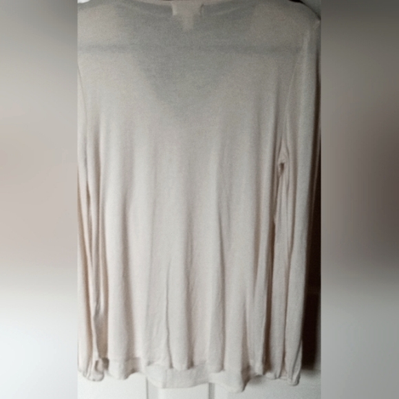 NWT Cupio  Cream Pullover Layered Hi Low Blouse Sequins Size small - Picture 2 of 5